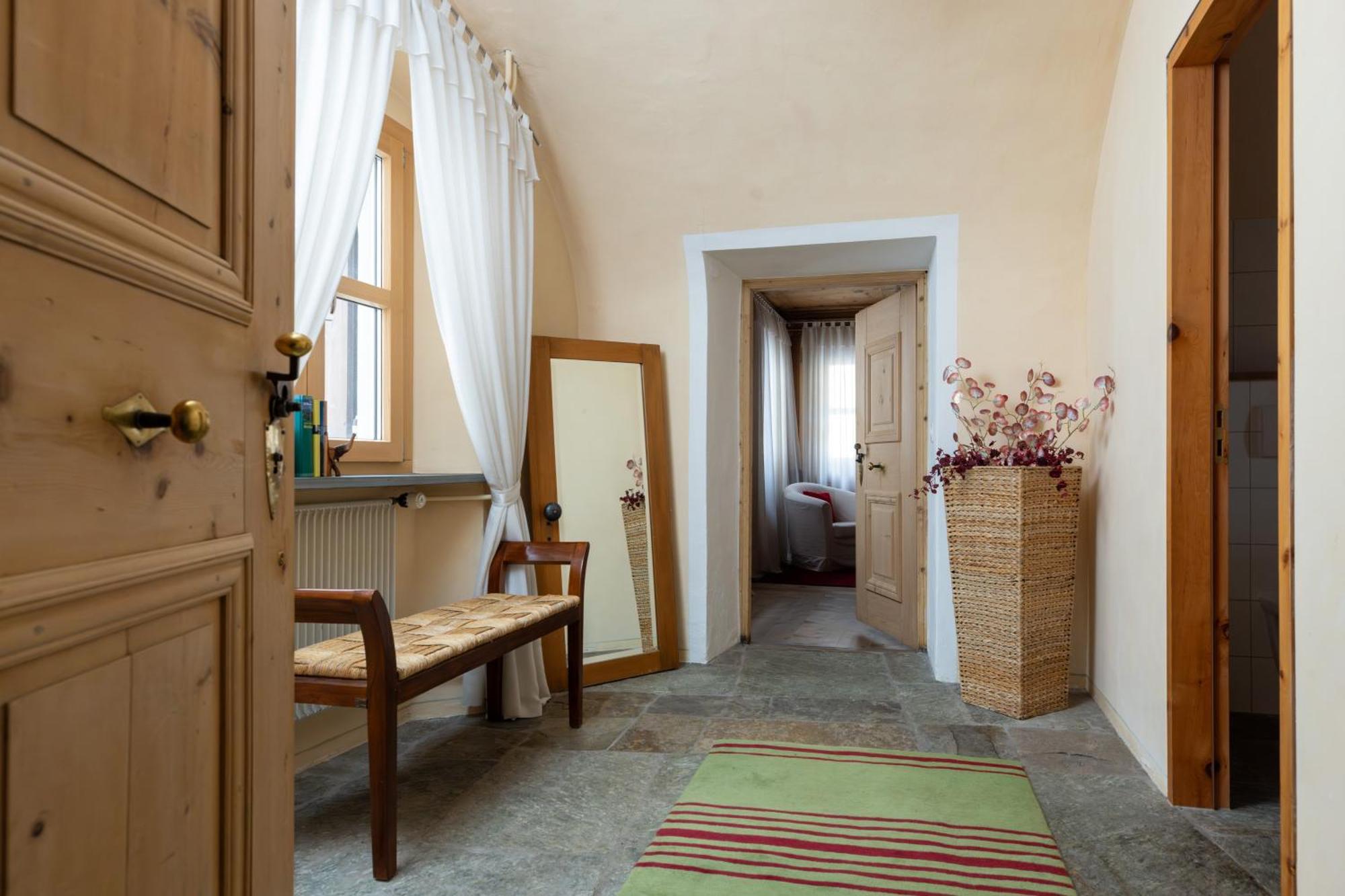 Palazzo Mysanus Samedan Hotel ภายนอก รูปภาพ