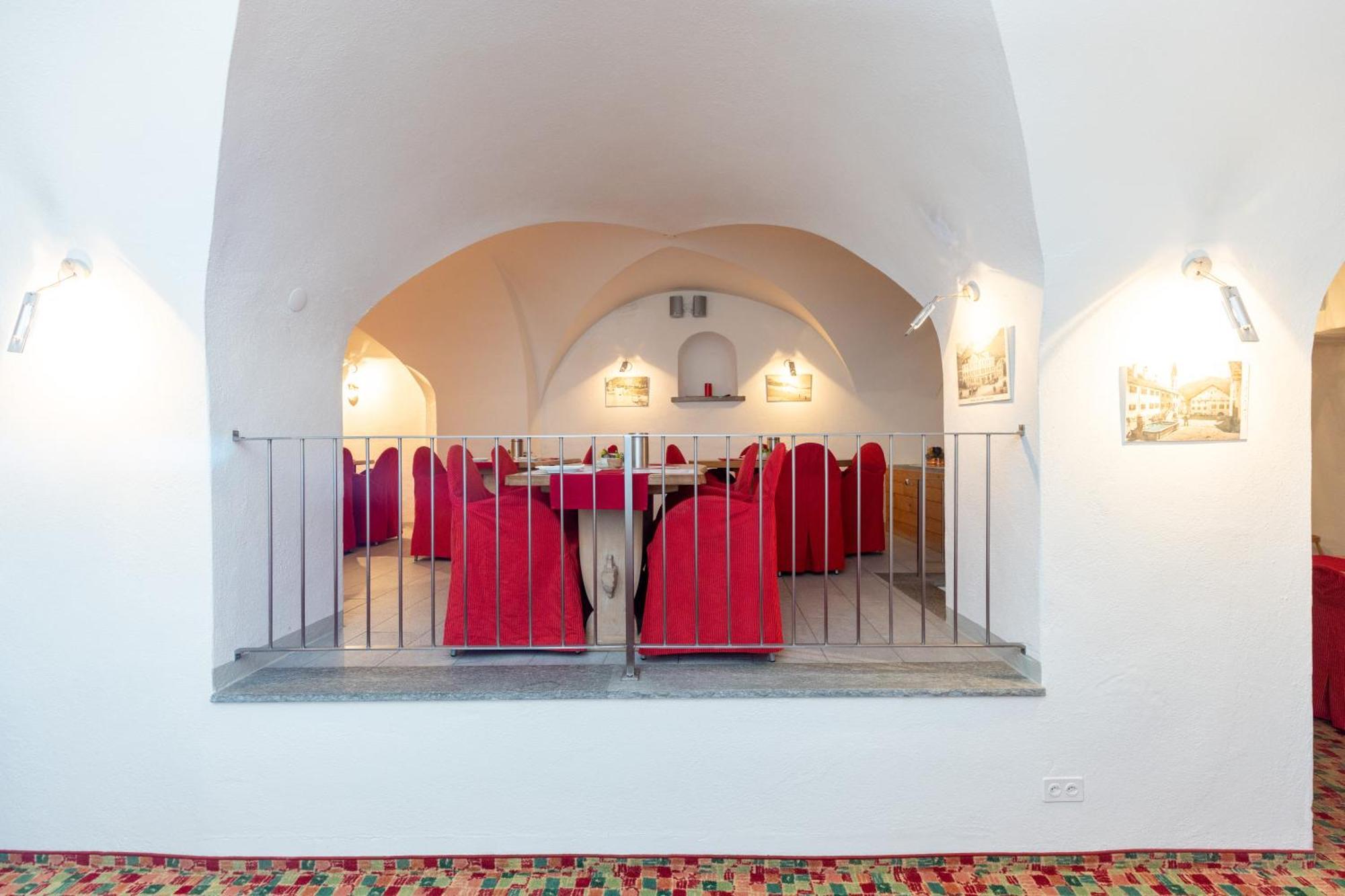 Palazzo Mysanus Samedan Hotel ภายนอก รูปภาพ