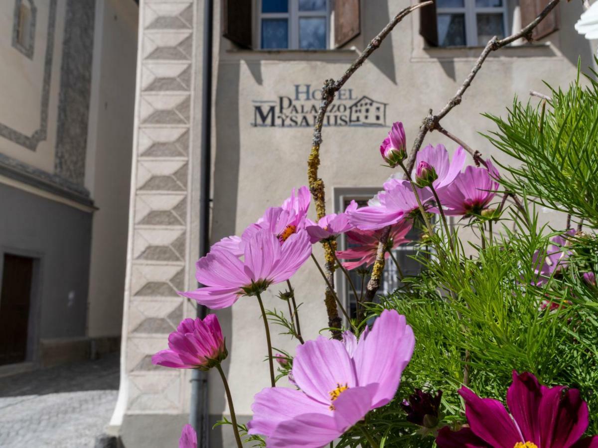 Palazzo Mysanus Samedan Hotel ภายนอก รูปภาพ